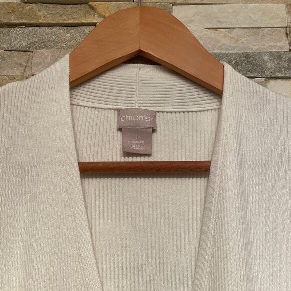 Chico’s M 8-10 White Cardigan Sweater | Ribbed Knit, Pockets, Button Cuffs NWT - Picture 3 of 9